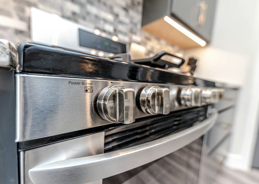After: oven, cleaned (example image)
