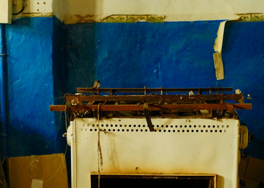 Before: oven, uncleaned (example image)
